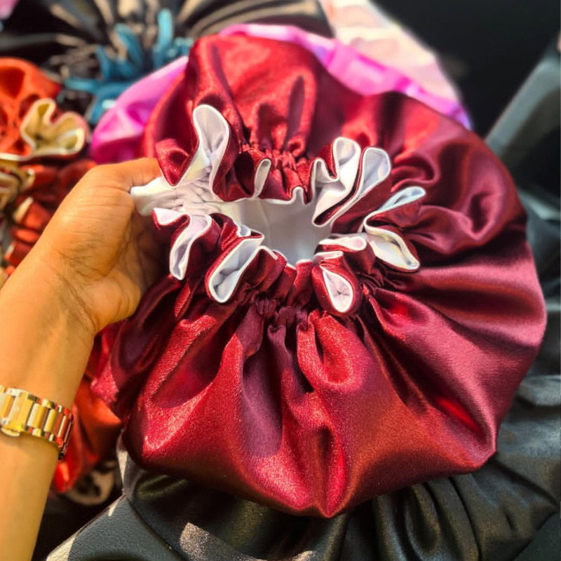 قبعات نوم حريرية مخصصة، قبعات  - مراجعة Satin Hair Bonnet وسعره